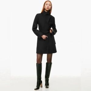 Aritzia Babaton the Connor trench coat